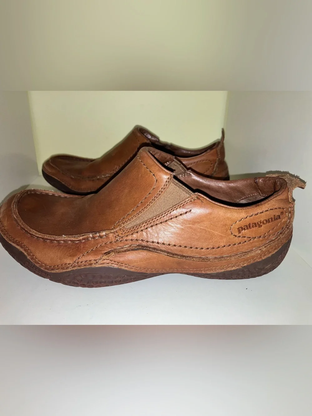 Patagonia Mens Carrdon leather loafer moccasin shoes size 8